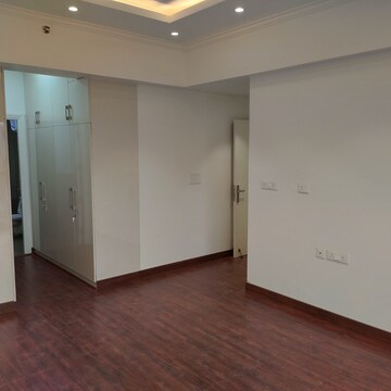Room in 4 BHK Apartment at ATS Le Grandiose, Sector 150 – for Rent