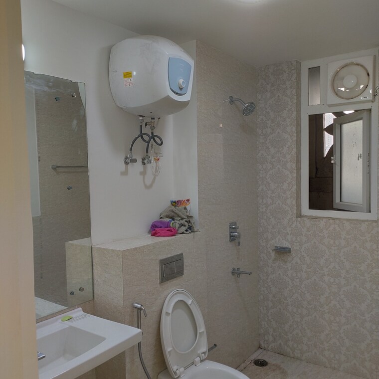 Bathroom, ats-le-grandiose 4 Bedroom 3200 Sq.Ft. Apartment In Sector 150 Noida 9313675