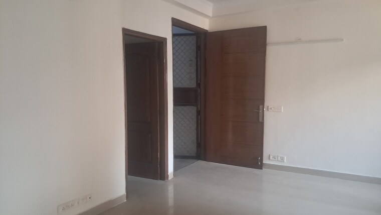 Room, amrapali-princely-estate 2.5 Bedroom 1090 Sq.Ft. Apartment In Sector 76 Noida 9313691