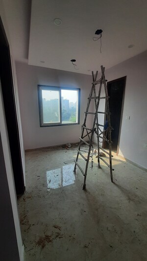 Furnished Amenities in 2 BHK Builder Floor at Mayur Vihar 1 – for Rent