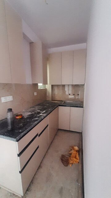 Kitchen in 2 BHK Builder Floor at Mayur Vihar Phase 1 – for Rent