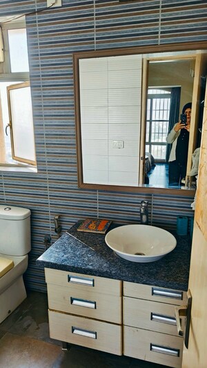 Bathroom in 3 BHK Apartment at DLF Windsor Court, Dlf Phase iv – for Rent