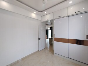 Room in 2 BHK Builder Floor at Hennur – for Rent