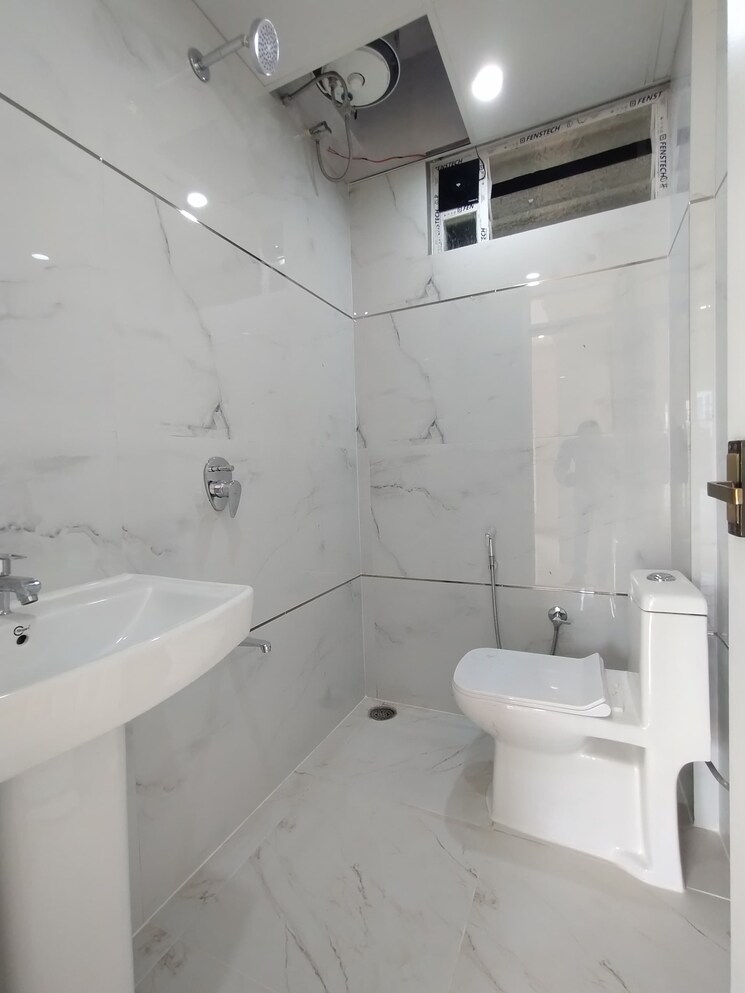 Bathroom, hennur 2 Bedroom 1100 Sq.Ft. Builder Floor In Hennur Bangalore 9313699