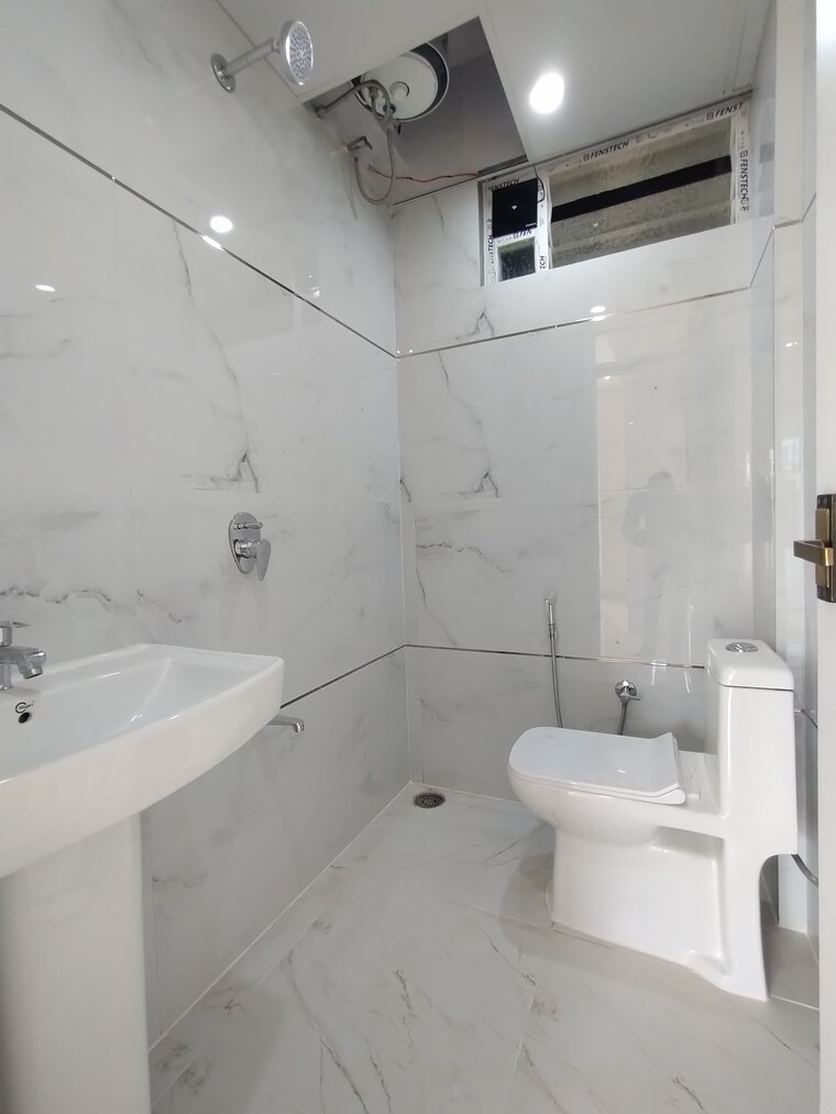 Bathroom, hennur 2 Bedroom 1100 Sq.Ft. Builder Floor In Hennur Bangalore 9313699