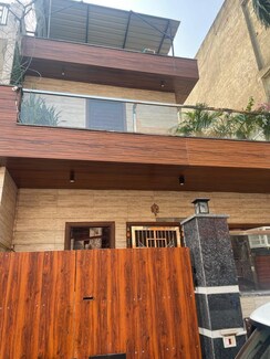 4 BHK + Pooja Room Independent House For Sale in Sainik Plaza