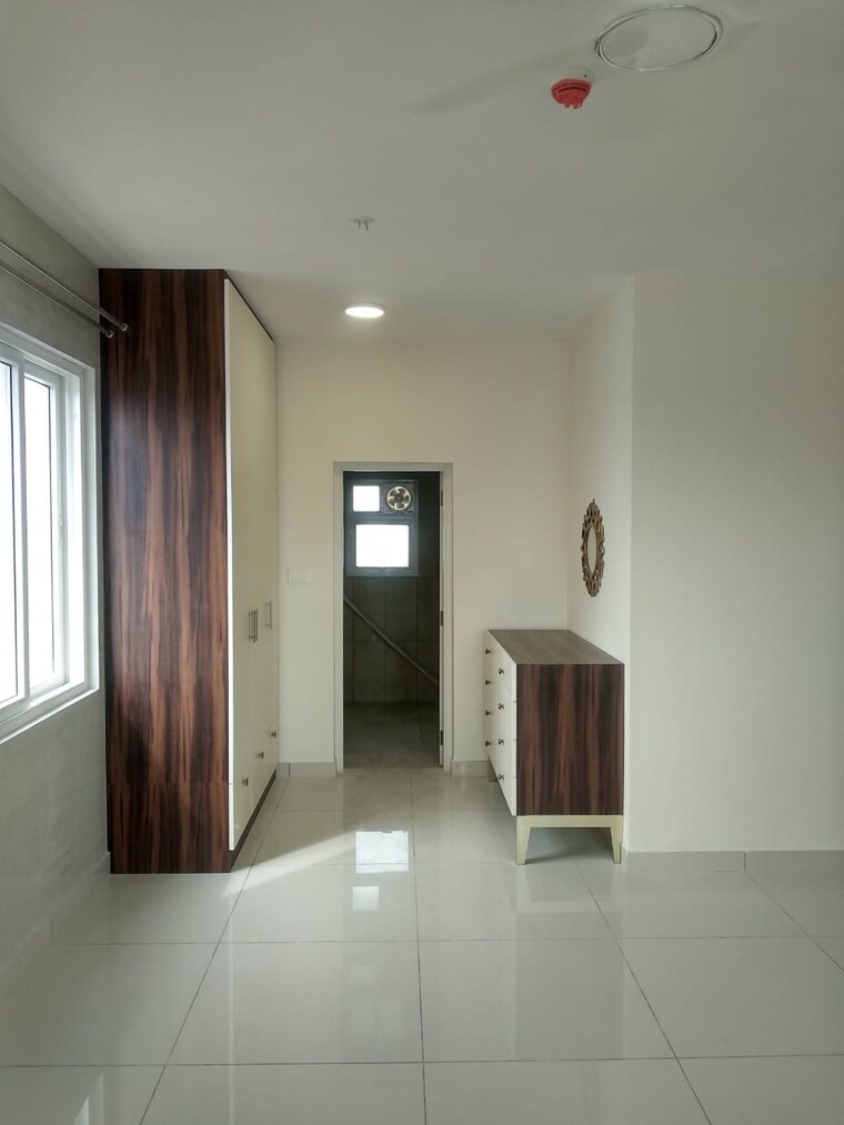 Room, prestige-lakeside-habitat 3.5 Bedroom 2134 Sq.Ft. Apartment In Varthur Bangalore 9313481