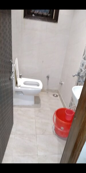 Bathroom in Studio Builder Floor at Lajpat Nagar 4 – for Rent