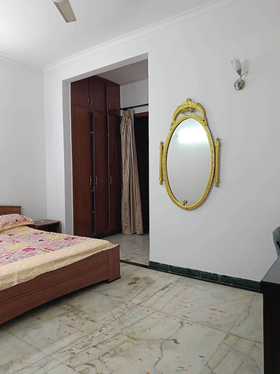 3 BHK + Pooja Room Builder Floor For Rent in DLF Phase II