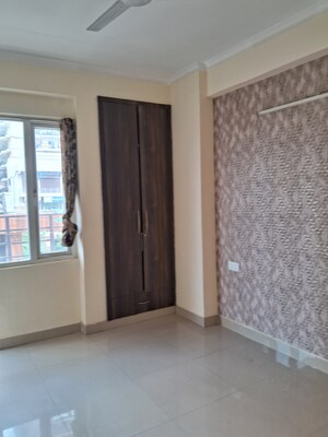 Furnished Amenities in 2.5 BHK Apartment at Bankey Bihari Aggarwal Heights, Raj Nagar Extension – for Rent