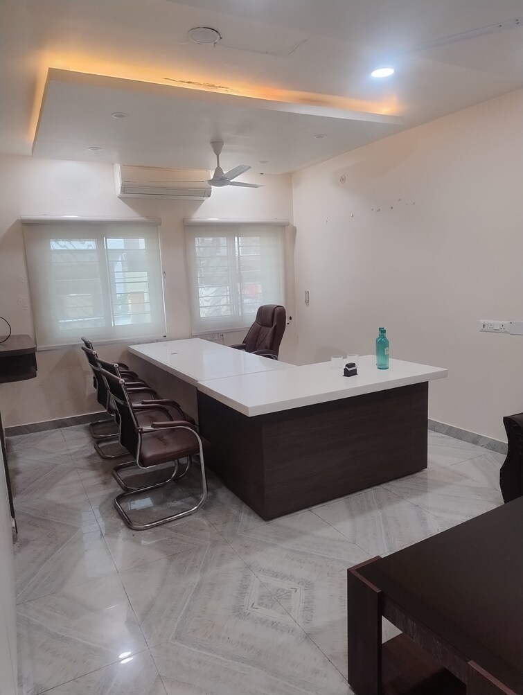 Cover Image, gomti nagar Commercial Office Space 1250 Sq.Ft. In Gomti Nagar Lucknow 9313790