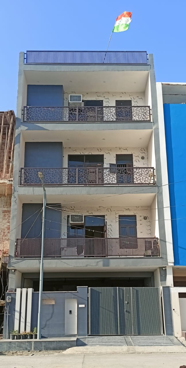 6 BHK Independent House For Sale in Propex City Sector 70 Far