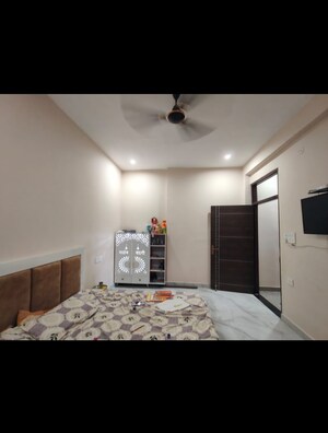 Bedroom in 6 BHK Independent House at Sector 70 – for Sale