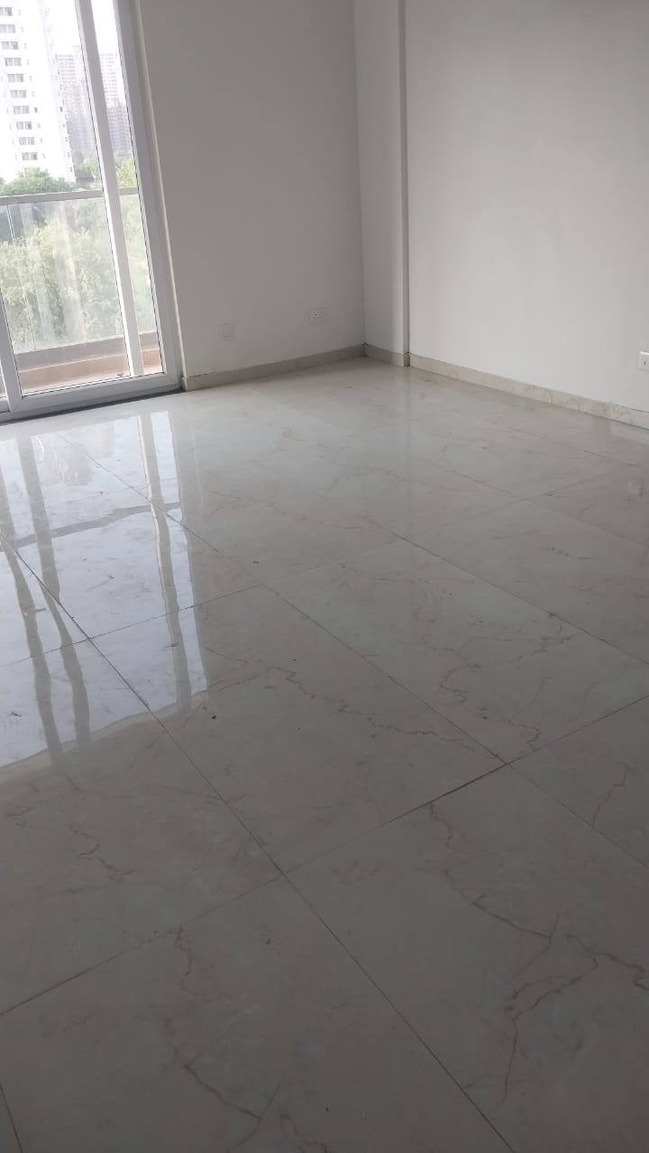 3.5 BHK + Study Room Builder Floor For Rent in Smart World Gems
