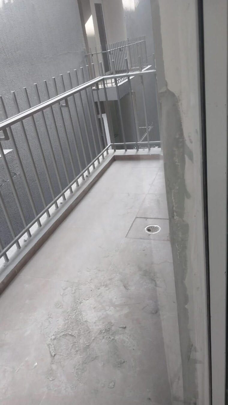 Balcony, smart-world-gems 3.5 Bedroom 1495 Sq.Ft. Builder Floor In Sector 89 Gurgaon 9313836