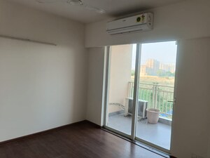 4 BHK Apartment For Sale in DLF Privana West, Sector 76