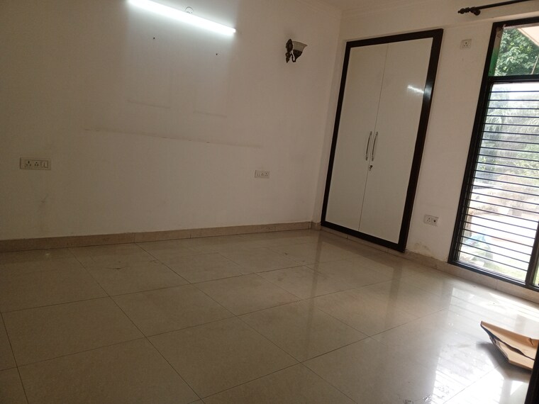 Room, ansal-sushant-lok-i 3.5 Bedroom 2340 Sq.Ft. Builder Floor In Sector 43 Gurgaon 9313849