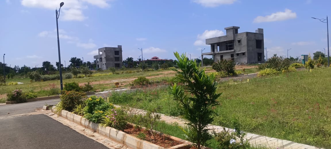 Plot For Sale in Drm Recedancy