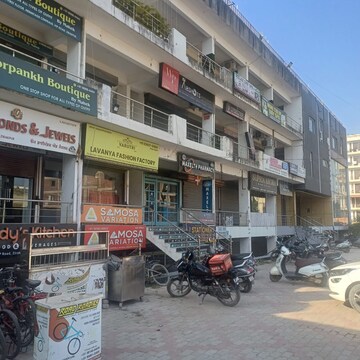  Showroom For Sale in Hermitage Centralis, Vip Road