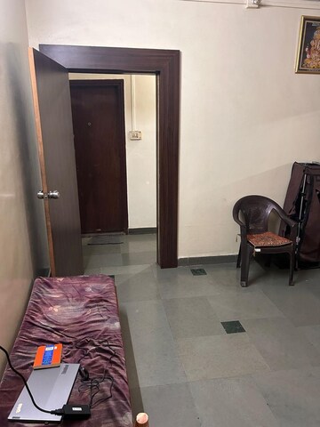 Bedroom in 2.5 BHK Apartment at Kharadi – for Rent