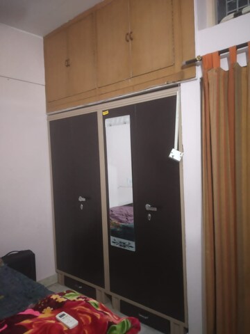 Room in  Pg at Sector 8 – for Rent