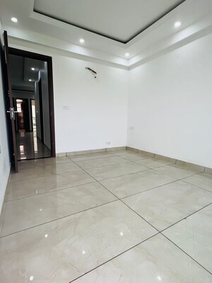 Room in 3 BHK Apartment at Skylar Homes, Patiala Road – for Rent