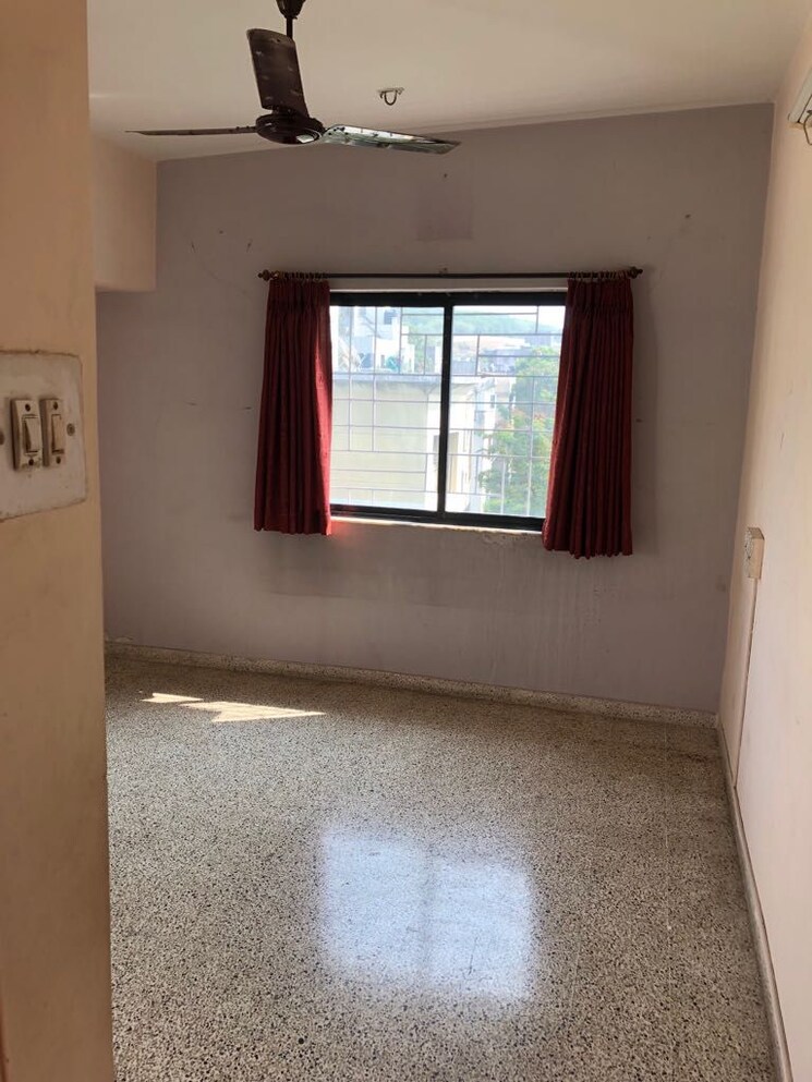 Room, gokhale-manik 3 Bedroom 759 Sq.Ft. Apartment In Prabhat Road Pune 9313946