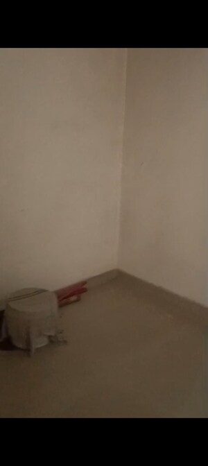 Room in 2.5 BHK Apartment at Hawelia Valencia Homes, Sector 1 Greater Noida – for Sale