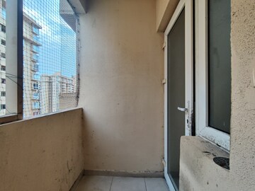 Bathroom in 2.5 BHK Apartment at Bhartiya Nikoo Homes, Thanisandra Main Road – for Rent