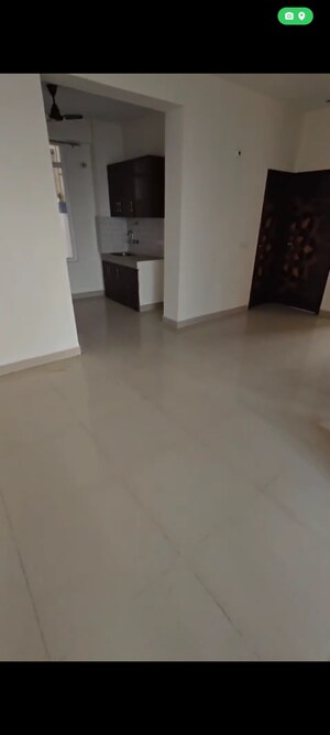 Room in 3.5 BHK Apartment at Raj Nagar Extension – for Rent