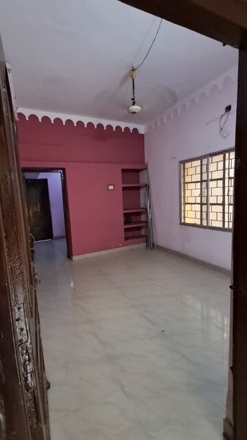Room in 2 BHK Independent House at Mowa – for Rent