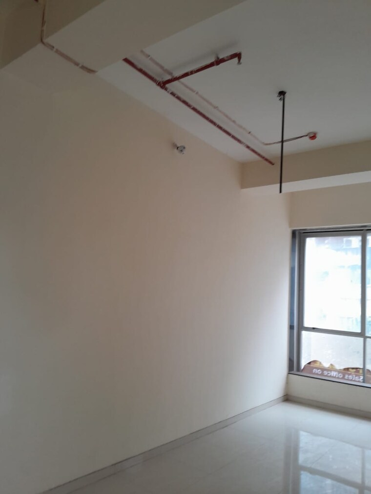 Room, borivali east Commercial Office Space 461 Sq.Ft. In Borivali East Mumbai 9314141