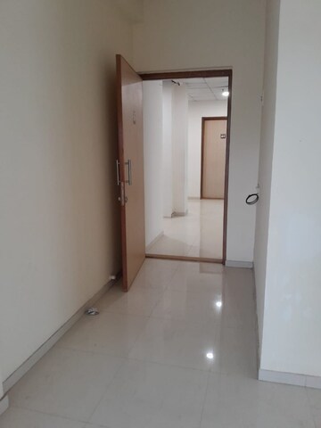 Room in  Office Space at Borivali East – for Rent