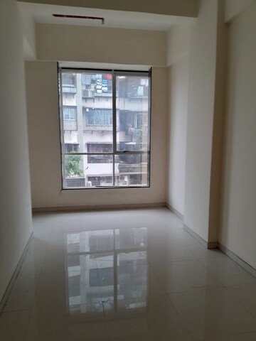 Room in  Office Space at Borivali East – for Rent