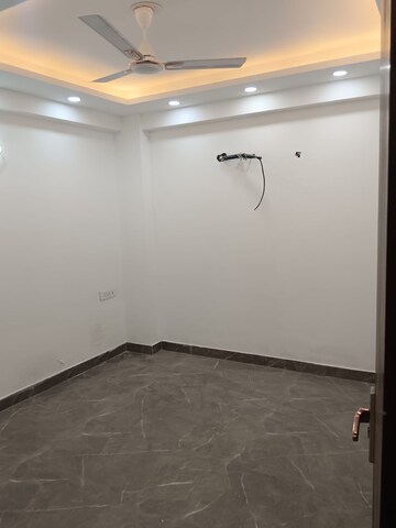 Room in 4 BHK Builder Floor at Panchsheel Vihar – for Sale
