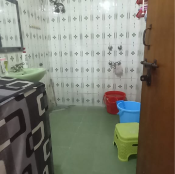 Team Area in 2.5 BHK Villa at Sector 21 – for Rent