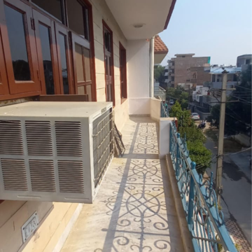 Balcony in 2.5 BHK Villa at Sector 21 – for Rent
