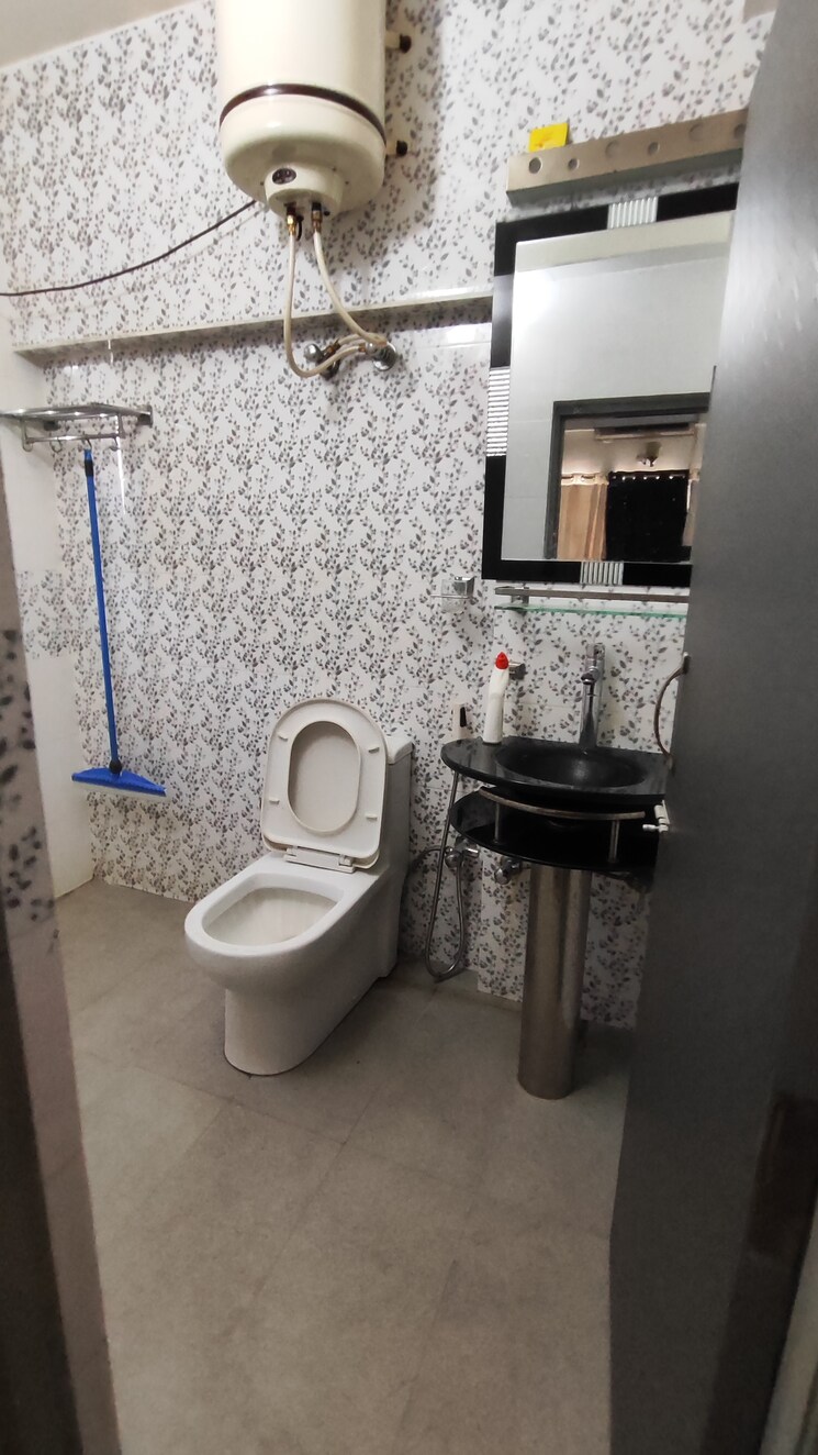 Bathroom, navya-elite 2.5 Bedroom 1200 Sq.Ft. Penthouse In Ejipura Bangalore 9314190