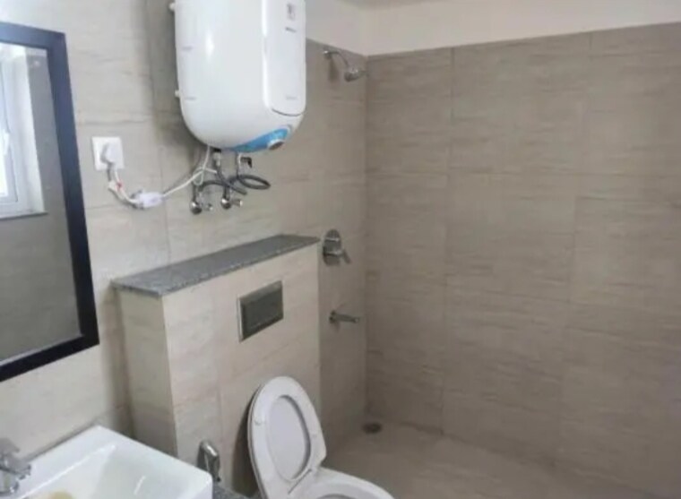 Bathroom, tata-la-vida 3 Bedroom 1920 Sq.Ft. Apartment In Sector 113 Gurgaon 9314214