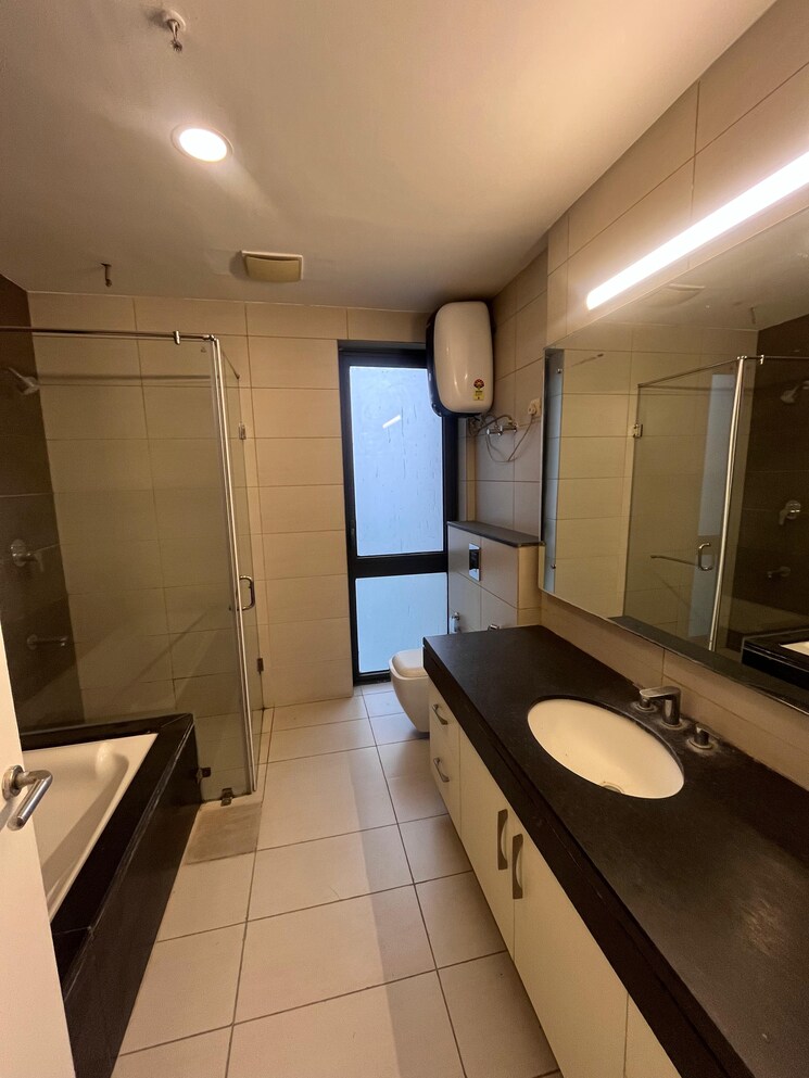 Kitchen, ireo-the-grand-arch 3 Bedroom 2156 Sq.Ft. Apartment In Sector 58 Gurgaon 9314193