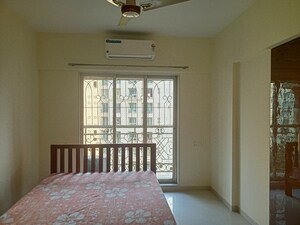 Master Bedroom in 2.5 BHK Apartment at Rosa Oasis, Thane West – for Rent