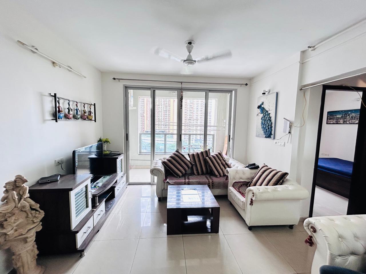 2 BHK + Extra Room Apartment For Rent in Amanora Future Towers