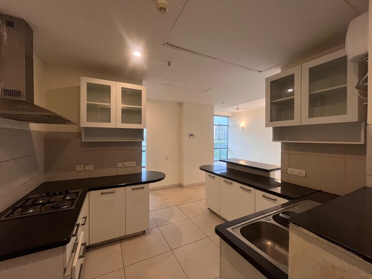 Kitchen, ireo-the-grand-arch 4 Bedroom 2857 Sq.Ft. Apartment In Sector 58 Gurgaon 9314215