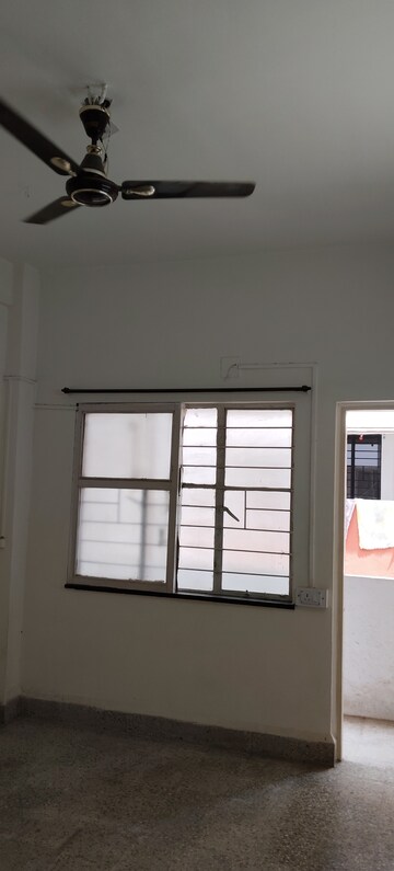 Room in 2 BHK Apartment at Erandavane CHS, Erandwane – for Rent