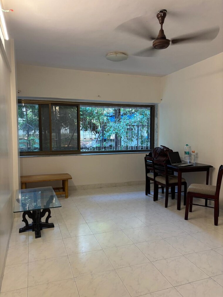 Living Room, bandra west 1 Bedroom 550 Sq.Ft. Apartment In Bandra West Mumbai 9314241