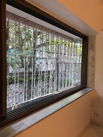 Balcony in 1 BHK Apartment at Bandra West – for Rent