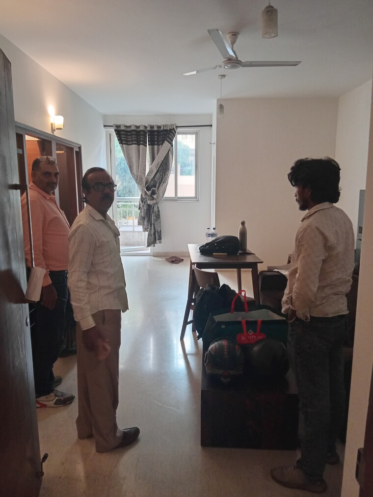 Living Room, dlf phase ii 2 Bedroom 1060 Sq.Ft. Builder Floor In Dlf Phase ii Gurgaon 9314286