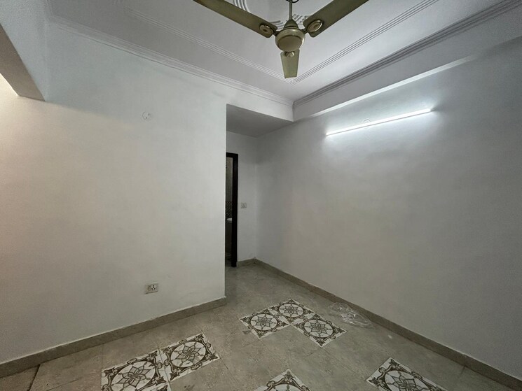 Room, saket 1 Bedroom 500 Sq.Ft. Builder Floor In Saket Delhi 9314276