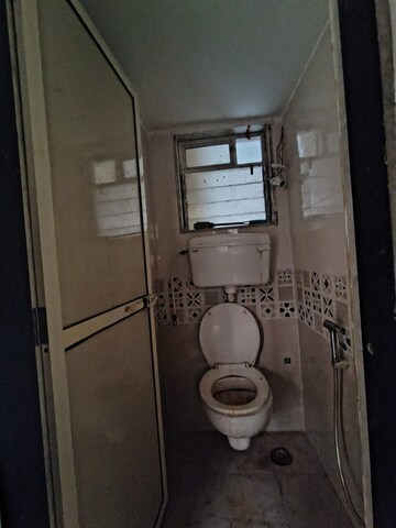 Bathroom in 2 BHK Apartment at Nakshatra Pride-I, Naigaon East – for Rent
