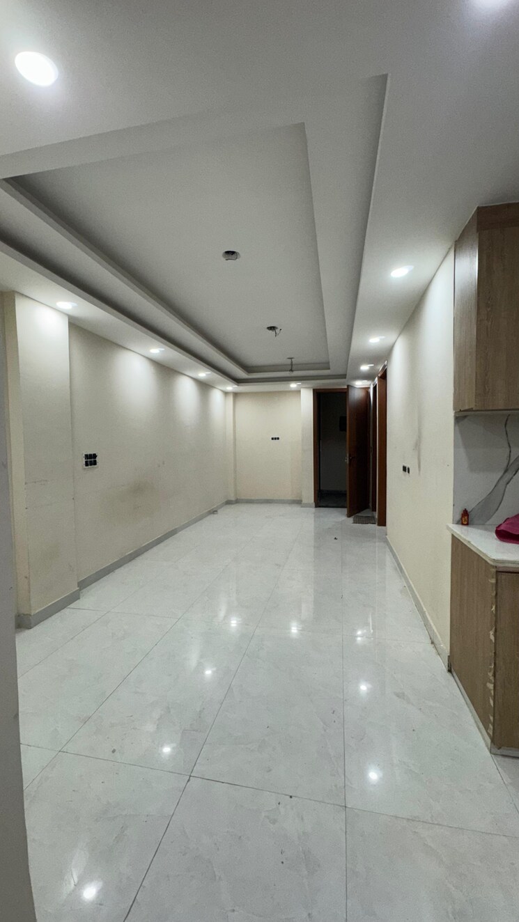 Kitchen, chattarpur 3 Bedroom 1200 Sq.Ft. Builder Floor In Chattarpur Delhi 9314280